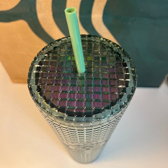 Starbucks 2022 Iridescent Venti Tumbler Holiday 24 oz/710 ml NWT - Picture 3 of 4